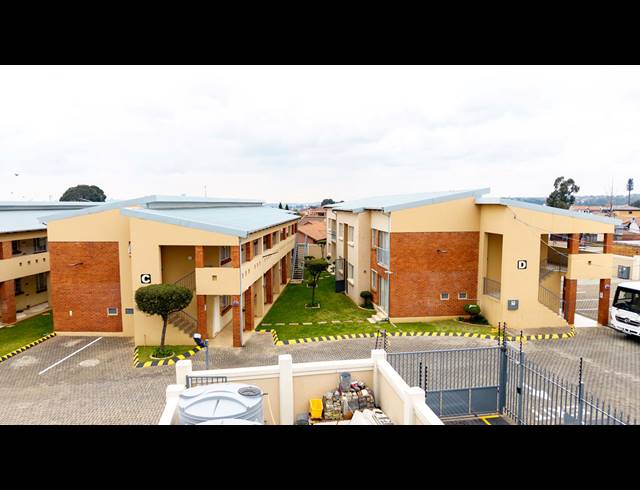 4,100M² BUSINESS FOR SALE IN ORMONDE